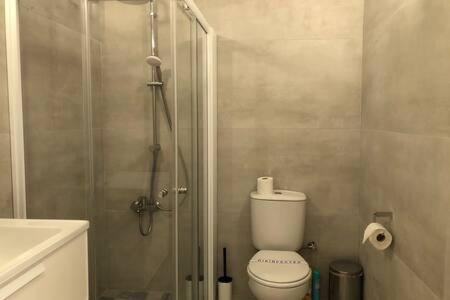 Kings Palace - Superb 2 Bed Ground Floor Apartment Paphos Eksteriør bilde