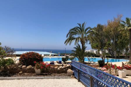 Kings Palace - Superb 2 Bed Ground Floor Apartment Paphos Eksteriør bilde