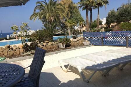 Kings Palace - Superb 2 Bed Ground Floor Apartment Paphos Eksteriør bilde